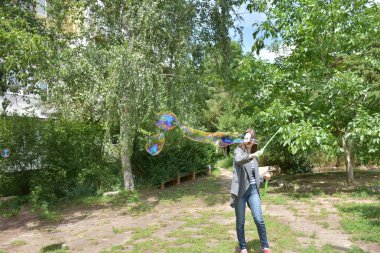 bir manzara üzerinde sabun köpükleri,