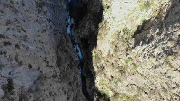 Aerial Drone Shot Bird Eye View on Sapadere Canyon, Turquia, Panfília, Alanya — Vídeo de Stock