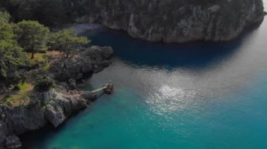 Karaoz, Kumluca, Türkiye, Akdeniz 'deki Pirate Bay' in Hava Aracı Vuruşu.