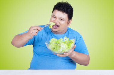 Kilolu kişi zevk taze salata