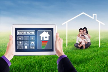 Akıllı ev denetleyicisi simgeler ve Asya ailesi