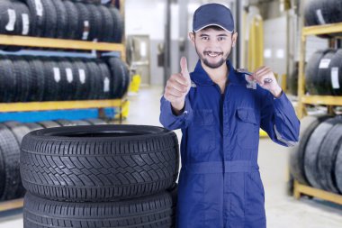 Mekanik gösterir Tamam atölyede imzalamak