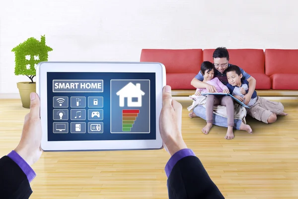 App of smart house controllers on tablet — Stock Photo, Image