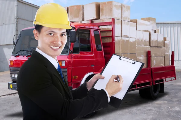 Бізнесмен і дистриб'ютор вантажівка — стокове фото
