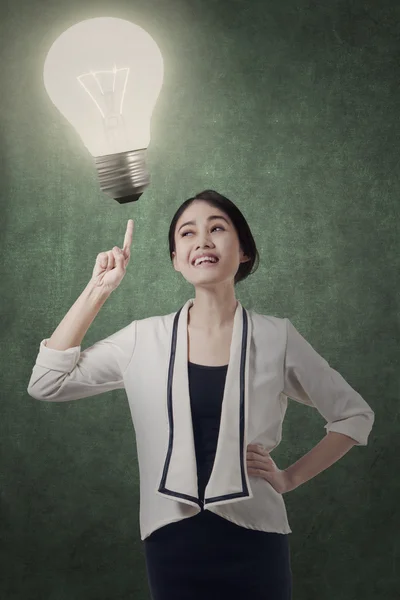 Lavoratrice ottenere un'idea — Foto Stock