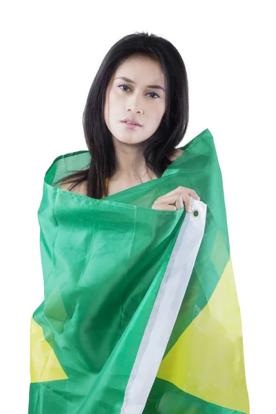 Překrásný model s brazilskou vlajkou — Stock fotografie