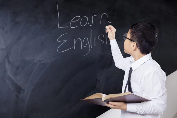 Schüler mit Buch und Text lernen Englisch — Stockfoto