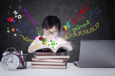 Çocuk kitapları ve formülü ile eğitim