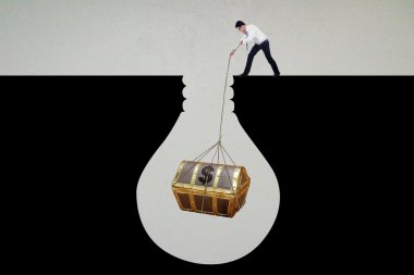 İşadamı get hazine sandığı