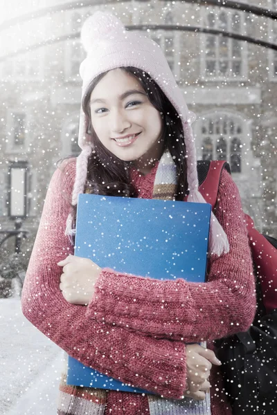 Schattig student trui dragen op school — Stockfoto