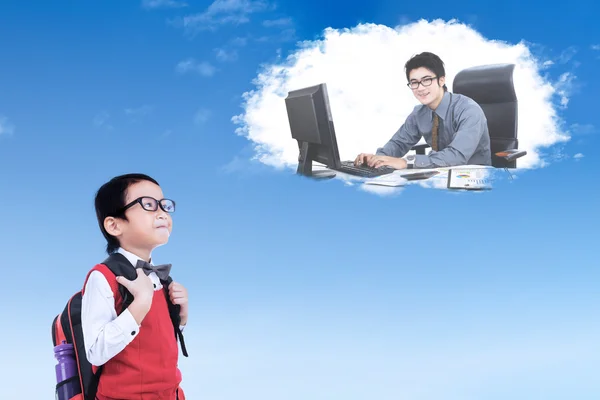 Estudante com homem de negócios na nuvem — Fotografia de Stock