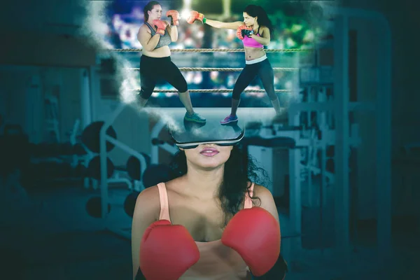 Jeune Femme Portant Des Gants Boxe Pendant Match Boxe Sur — Photo