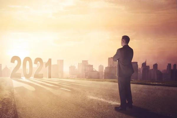 Confident Businessman Looking 2021 Numbers While Standing Asphalt Road Sunrise — Stock Photo, Image