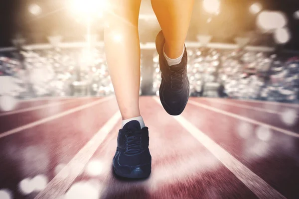 Close Female Runner Foots Running Track Fast Motion Blur Background — Stock Photo, Image