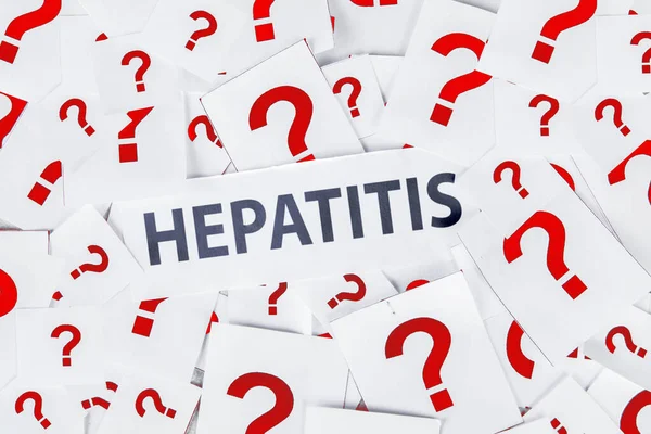 Top Kilátás Hepatitis Szó Felett Halom Papírt Kérdőjelek Szimbólum — Stock Fotó