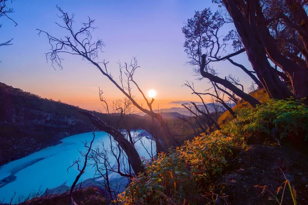 Bela Paisagem Nascer Sol Sobre Cratera Branca Sunan Ibu Ponto — Fotografia de Stock