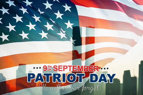 Dvojité Vystavení Vlajky Usa Foukání Větru Patriot Day Text Památku — Stock fotografie