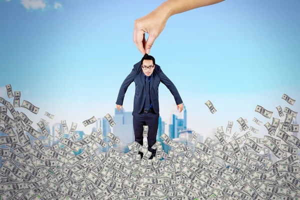 Image Hand Holding Businessman Stack Money Cityscape Background — Stock fotografie