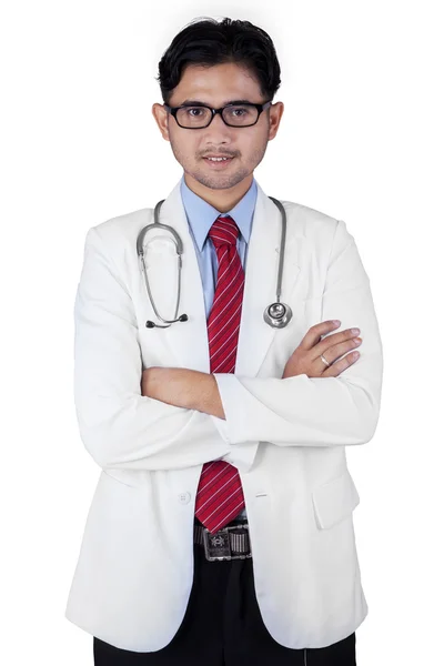 Kameraya bakarak erkek doktor — Stok fotoğraf