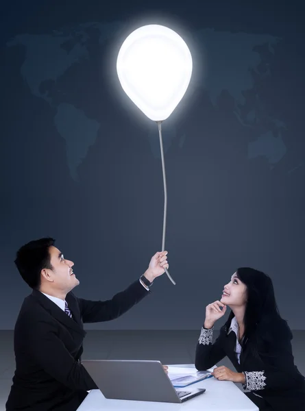 Geschäftstreffen, um Traum wahr werden zu lassen — Stockfoto