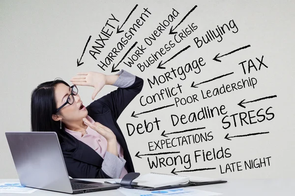 Female worker having job pressure — Stock Photo, Image