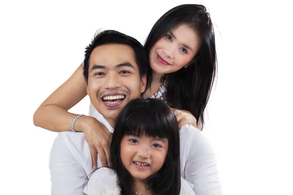 Família alegre no estúdio — Fotografia de Stock