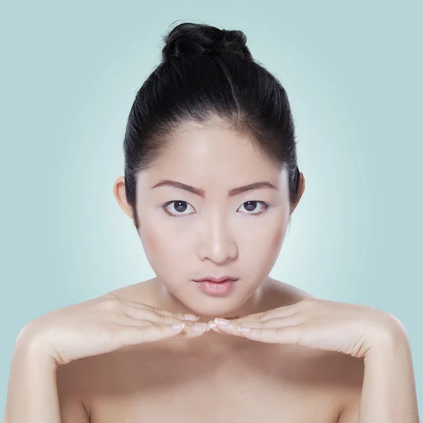 Closeup of chinese girl with soft skin — Stock Photo, Image