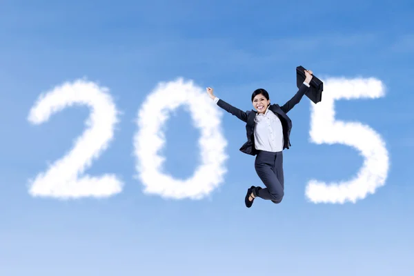 Επιχειρηματίας με σύννεφο που αποτελούν αριθμό 2015 — Φωτογραφία Αρχείου