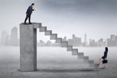 Kurumsal lider Sekreteri arıyor