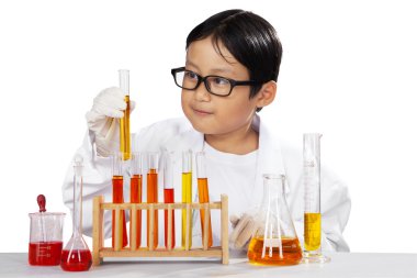 Küçük bilim adamı tutma kabı