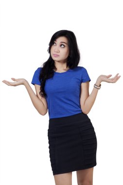 kadın el hareketi ile karışık