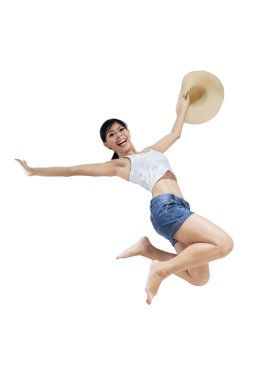 Studio atlama kısa pantolonlu kadın