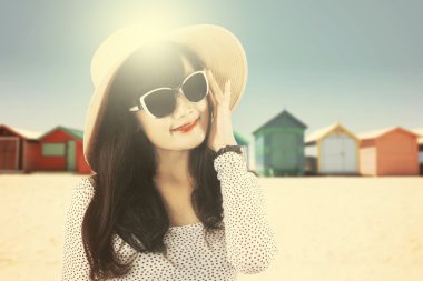 Bir instagram filtre tarzı ile güzel kız