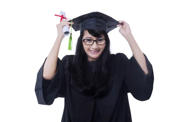 Succesvolle Bachelor in vieren haar afstuderen — Stockfoto