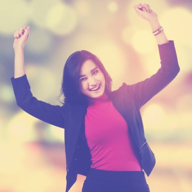 Görüntü arka plan ile güzel iş kadını