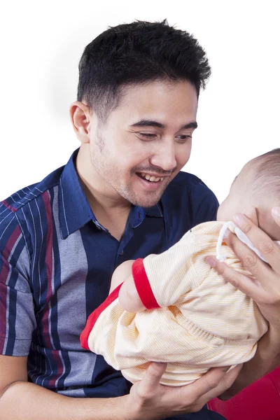 Papa souriant à son bébé — Photo