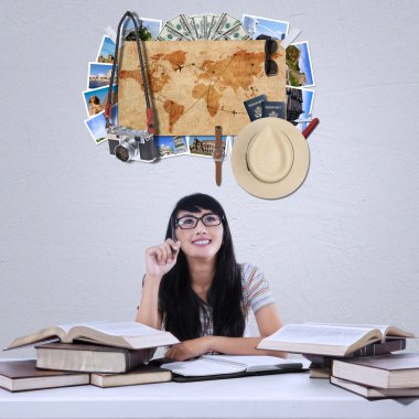 Kız öğrencinin hayal ünlü tatil yeri