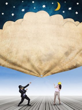 İş takım gök bayrağı çekin