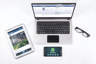 Three popular social media on the gadget