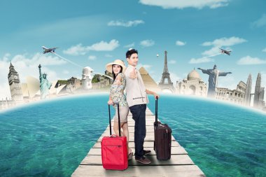 Dünya anıtlar ile başparmak gösterilmesini turist