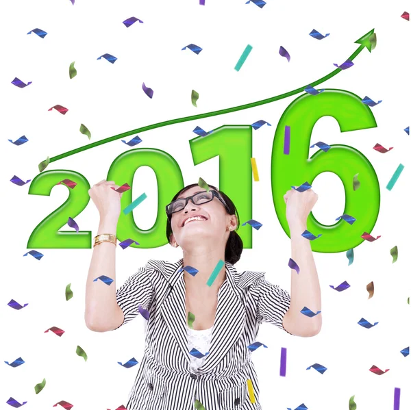 Бизнесвумен празднует новый 2016 год — стоковое фото