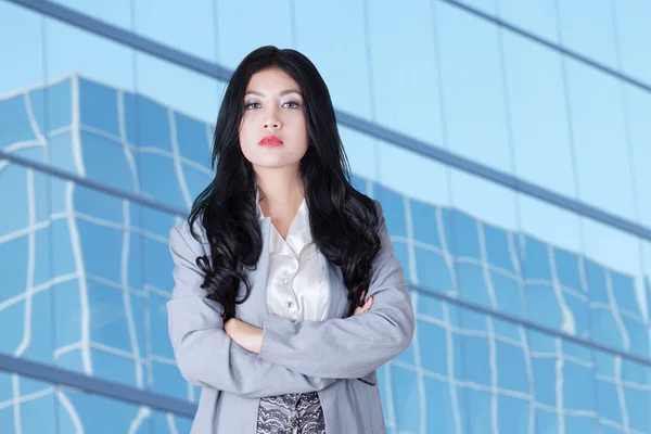 Gorgeous businesswoman with long hair — Stock Photo, Image