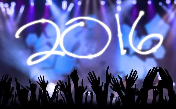 2016 年の新しい年を祝うの手 — ストック写真
