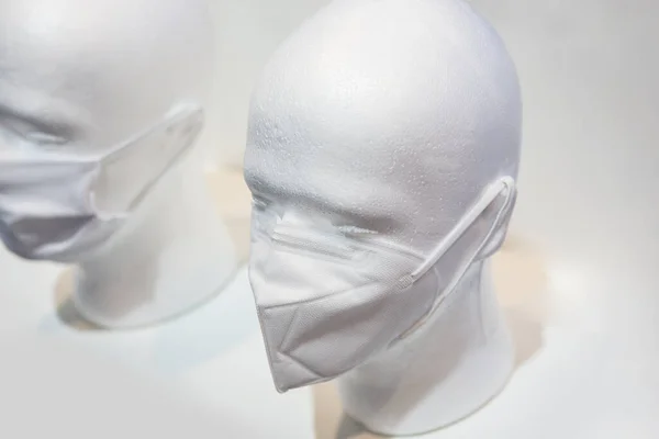 Masker Tegen Virus Een Witte Achtergrond — Stockfoto