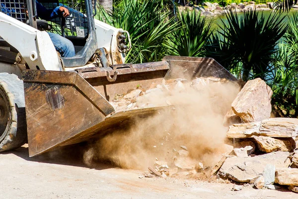 Bouwmachines Voor Het Ploegen Scheppen Van Stenen — Stockfoto