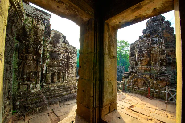 Castillo Bayon Castillo Piedra Del Imperio Jemer Situado Centro Angkor — Foto de Stock