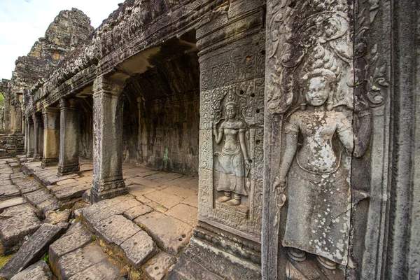 Esculturas Baixo Relevo Torno Castelo Bayon Pertencem Império Khmer Localizado — Fotografia de Stock