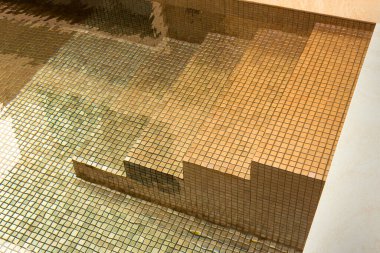 Havuzdaki fayansın arka planı..