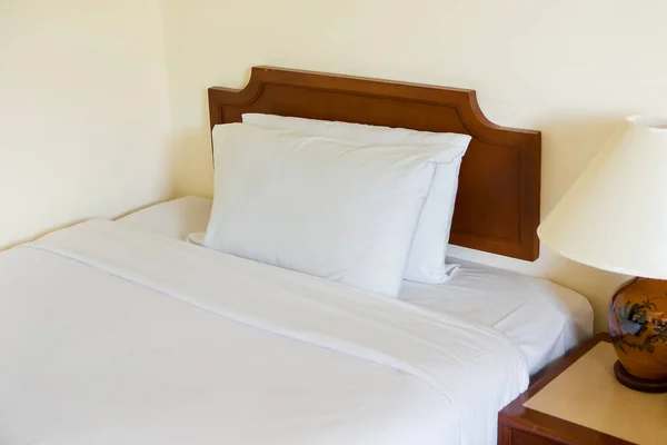 Акуратні Розкладні Ліжка Подушки Готелі — стокове фото