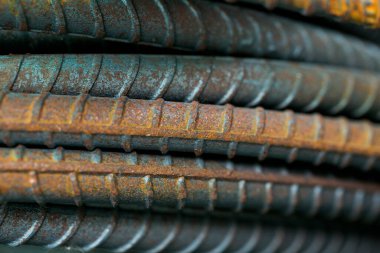 Çelik parmaklıklar arka planda. Çubuk arkaplanı güçlendiriliyor